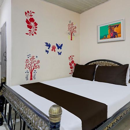 Spot On Hotel Aaraadhya Residency Hyderabad Esterno foto