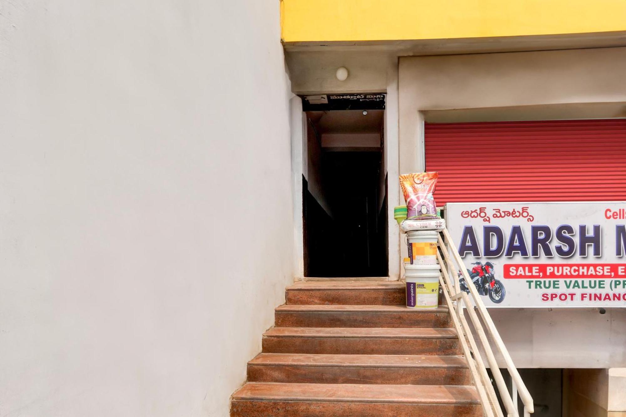 Spot On Hotel Aaraadhya Residency Hyderabad Esterno foto
