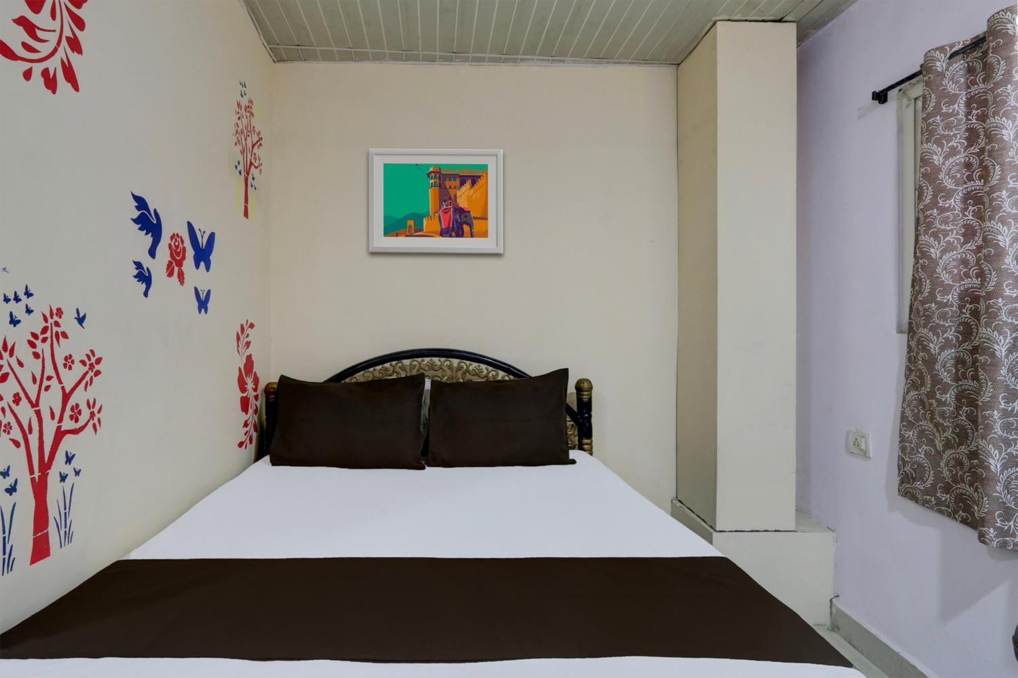 Spot On Hotel Aaraadhya Residency Hyderabad Esterno foto