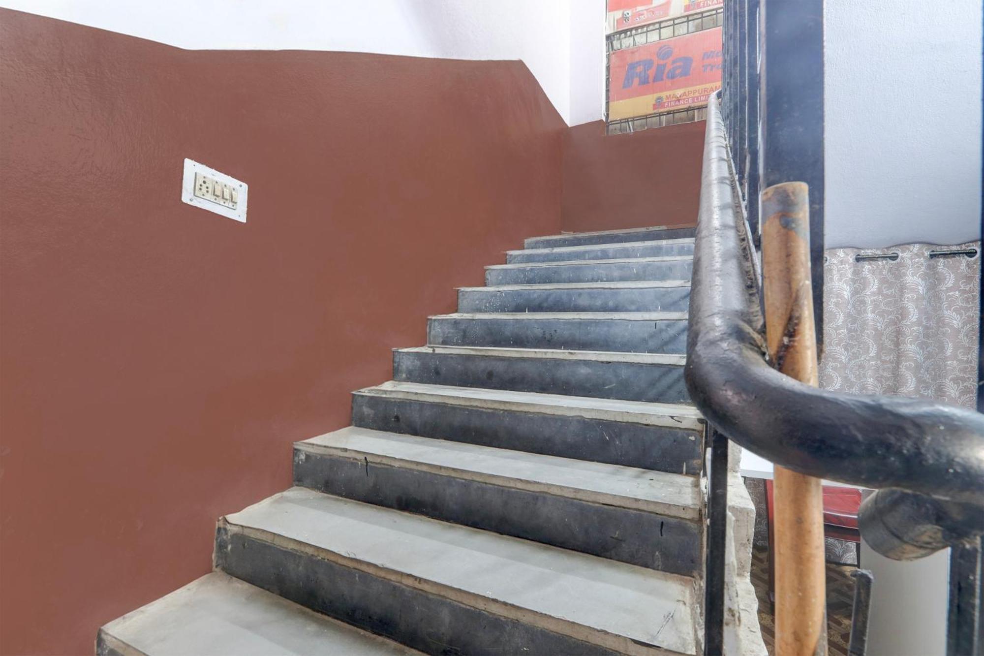 Spot On Hotel Aaraadhya Residency Hyderabad Esterno foto